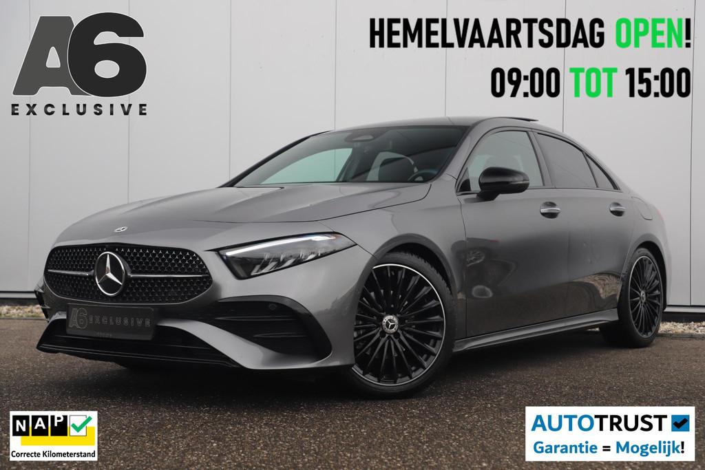 Mercedes-Benz A-klasse 180 AMG Line Night Pakket Automaat Pa, Auto's, 136 pk, Gebruikt, Met garantie (alle), Leder en Stof
