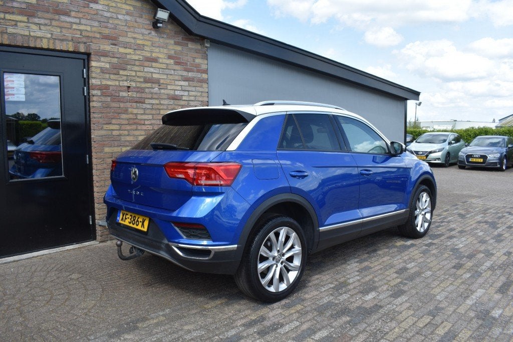 Volkswagen T-ROC 1.5 TSI SPORT, Beats Audio, Xenon, Virtual,, Auto's, Volkswagen, Euro 6, 4 cilinders, 150 pk, Blauw
