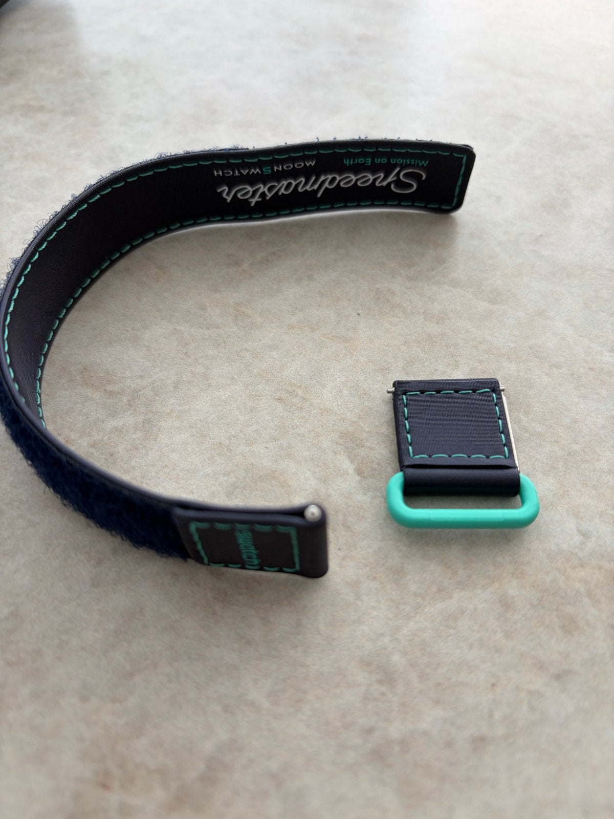 Swatch x Omega Moonswatch Mission on Earth Polar Lights, Ophalen, Kunststof, Polshorloge, Zo goed als nieuw