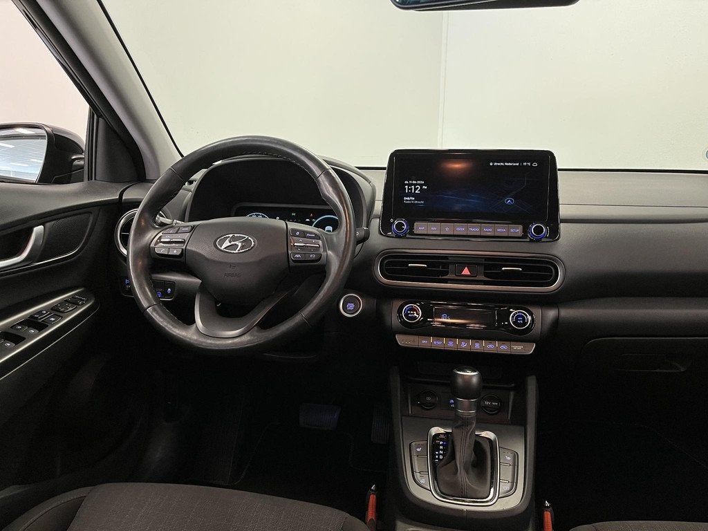 Hyundai Kona 1.6 GDI HEV Fashion | Stoel- & stuurverwarming, Auto's, Hyundai, Stof, Gebruikt, Euro 6, 2 kWh