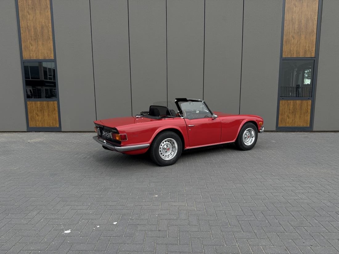 Triumph TR 6 - 6 cilinder met karakter, Overige carrosserieën, Triumph, 2498 cc, Bedrijf