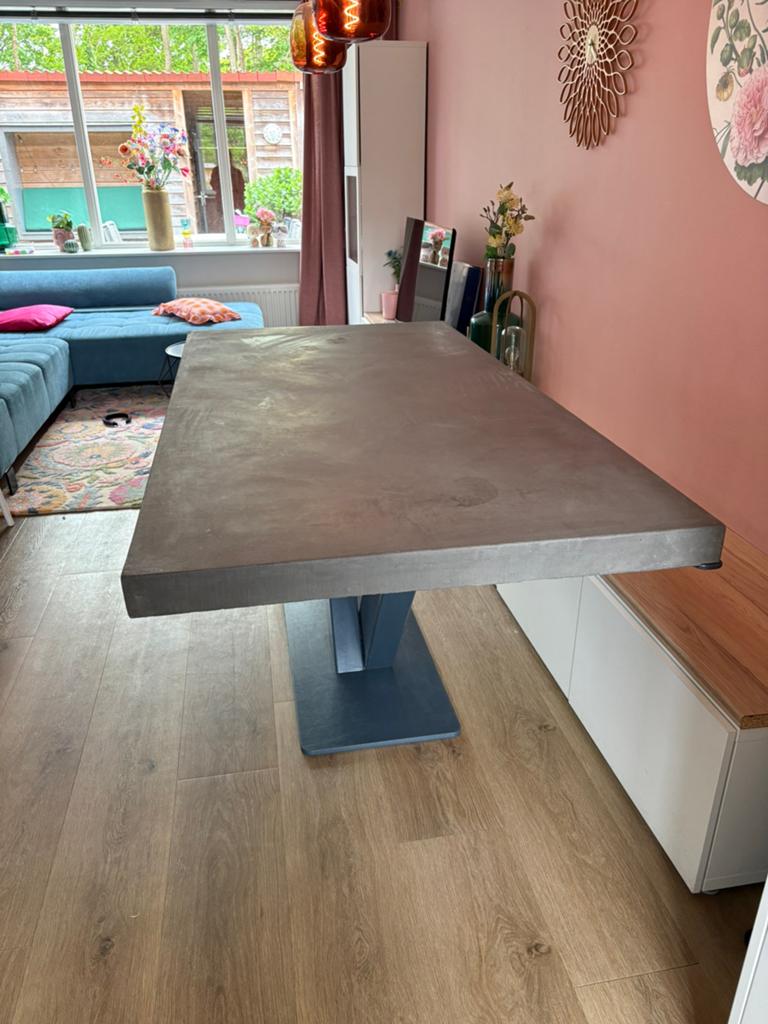 Hele gave beton tafel!, Huis en Inrichting, Tafels | Eettafels, Zo goed als nieuw, 50 tot 100 cm, 200 cm of meer, Rechthoekig