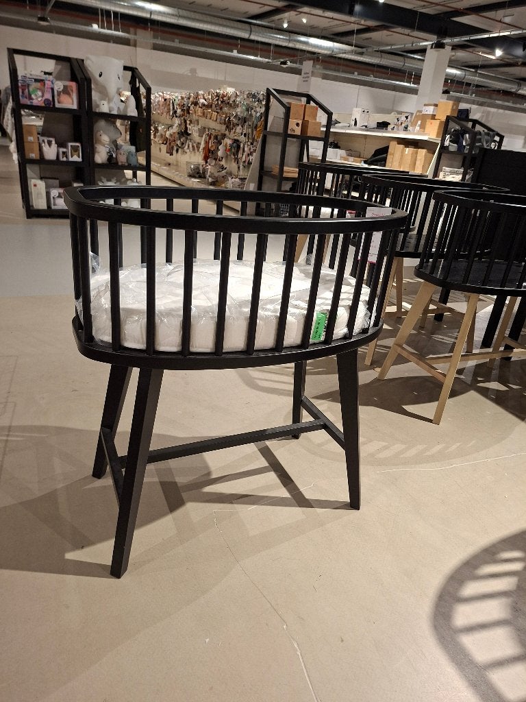 Kidsmill Lars Wieg incl Lars matras - Zwart/Zwart, Ophalen, Zo goed als nieuw