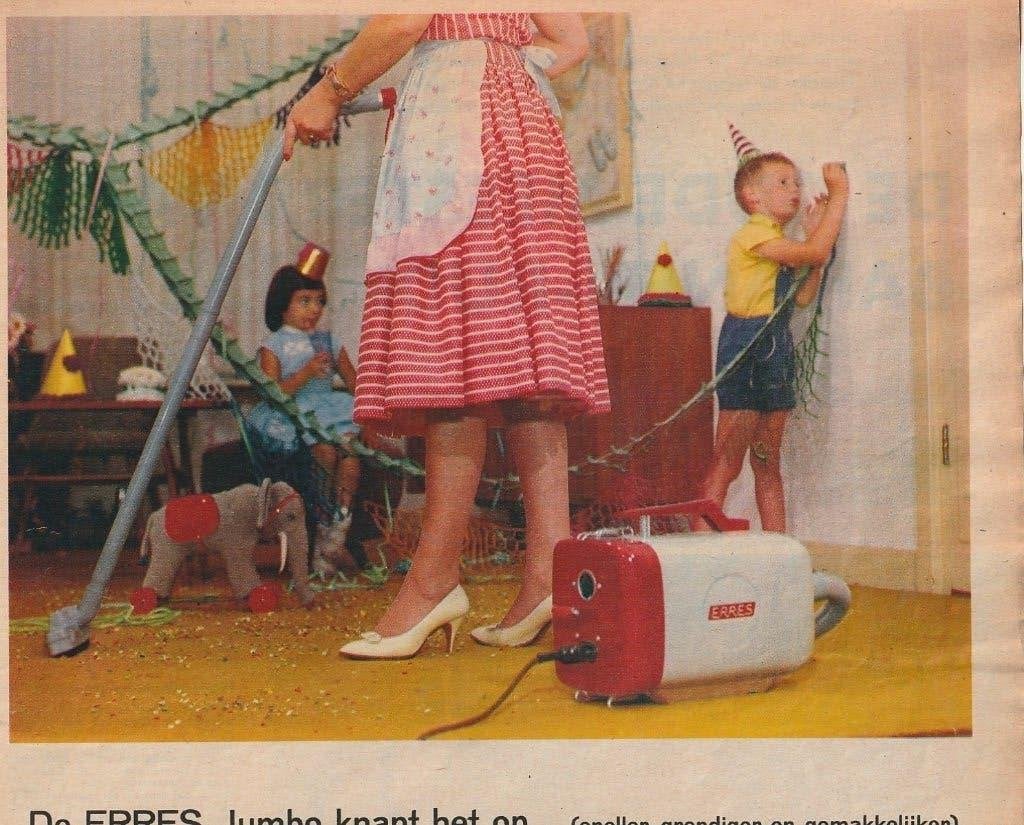 Retro reclame 1956 Erres Jumbo stofzuiger jongetje hoedje, Verzenden, Overige typen