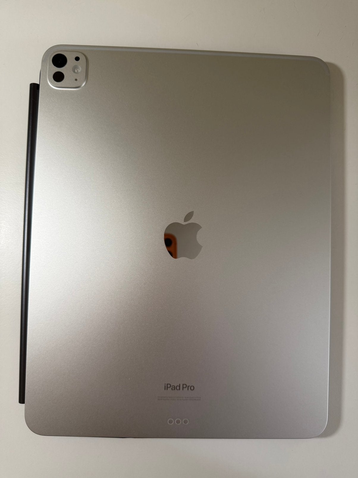 Foto 4 van Apple iPad Pro 13" M4 + Magic Keyboard + Apple Pencil Pro