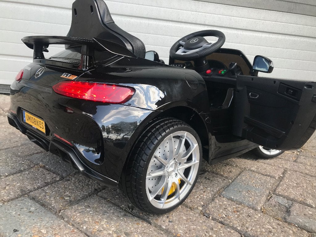 Mercedes GT-R AMG zwart 12V RC / Leder / Rubberband en MP3, Ophalen of Verzenden, Nieuw