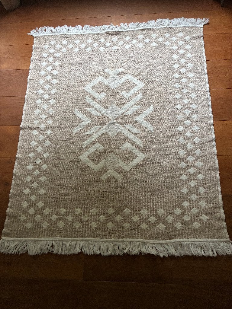 Tafelkleed, Gebruikt, 130 cm, Franjes/kwastjes, Ophalen of Verzenden