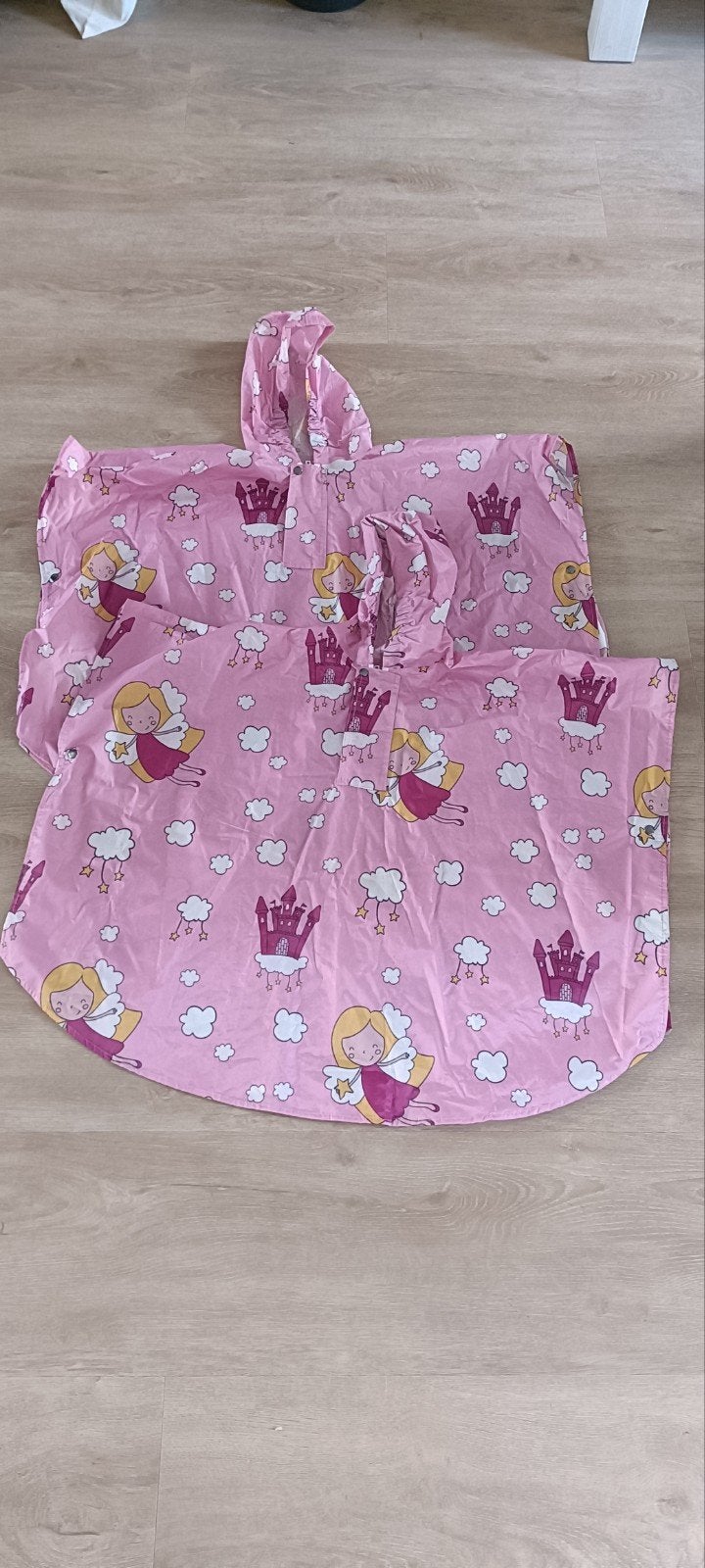 Roze regenponcho's voor kinderen, maat 134-140, Ophalen of Verzenden, Zo goed als nieuw, Onbekend, Meisje