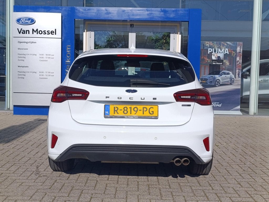 Ford Focus 1.0 EcoBoost Hybrid ST Line Style Navigatie | Cru, Auto's, Ford, 12 maanden, Gebruikt, Euro 6, 1299 kg