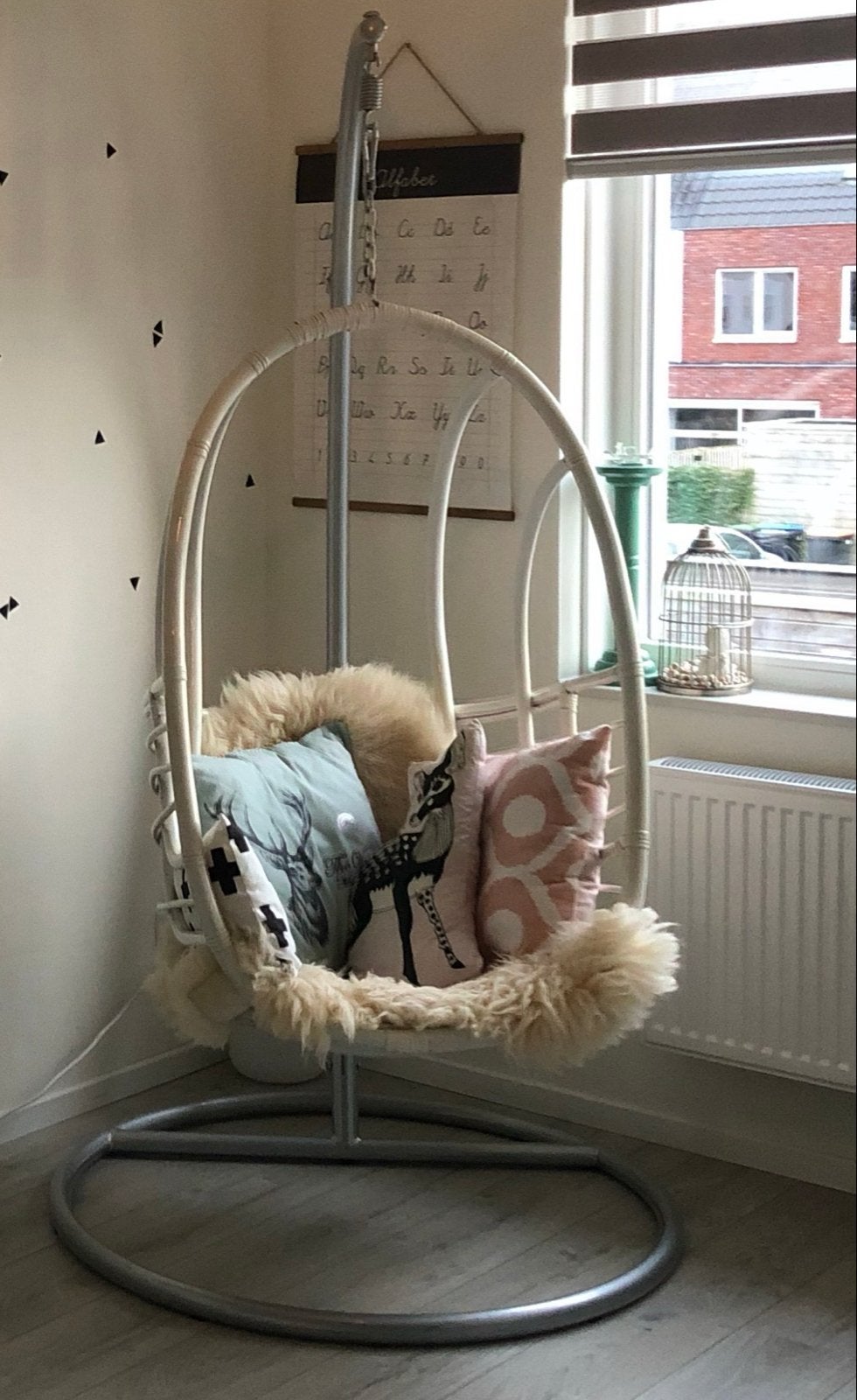 Bekende Egg Chair - Hangstoel voor decoratie, Huis en Inrichting, Stoelen, Ophalen, Gebruikt, Wit, Metaal