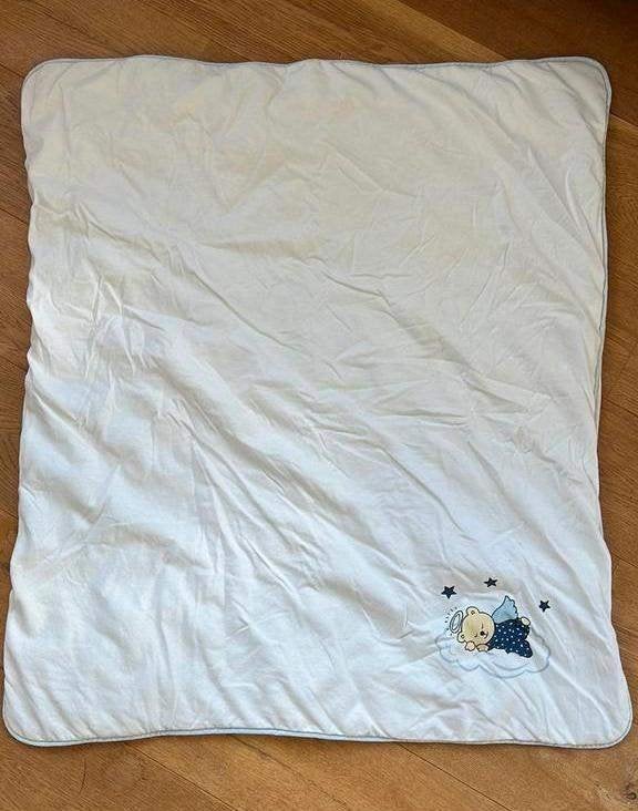 Babydeken / ledikant deken wit met beertje - zgan 70x78cm, Gebruikt, 70 cm, Ophalen of Verzenden, Wit