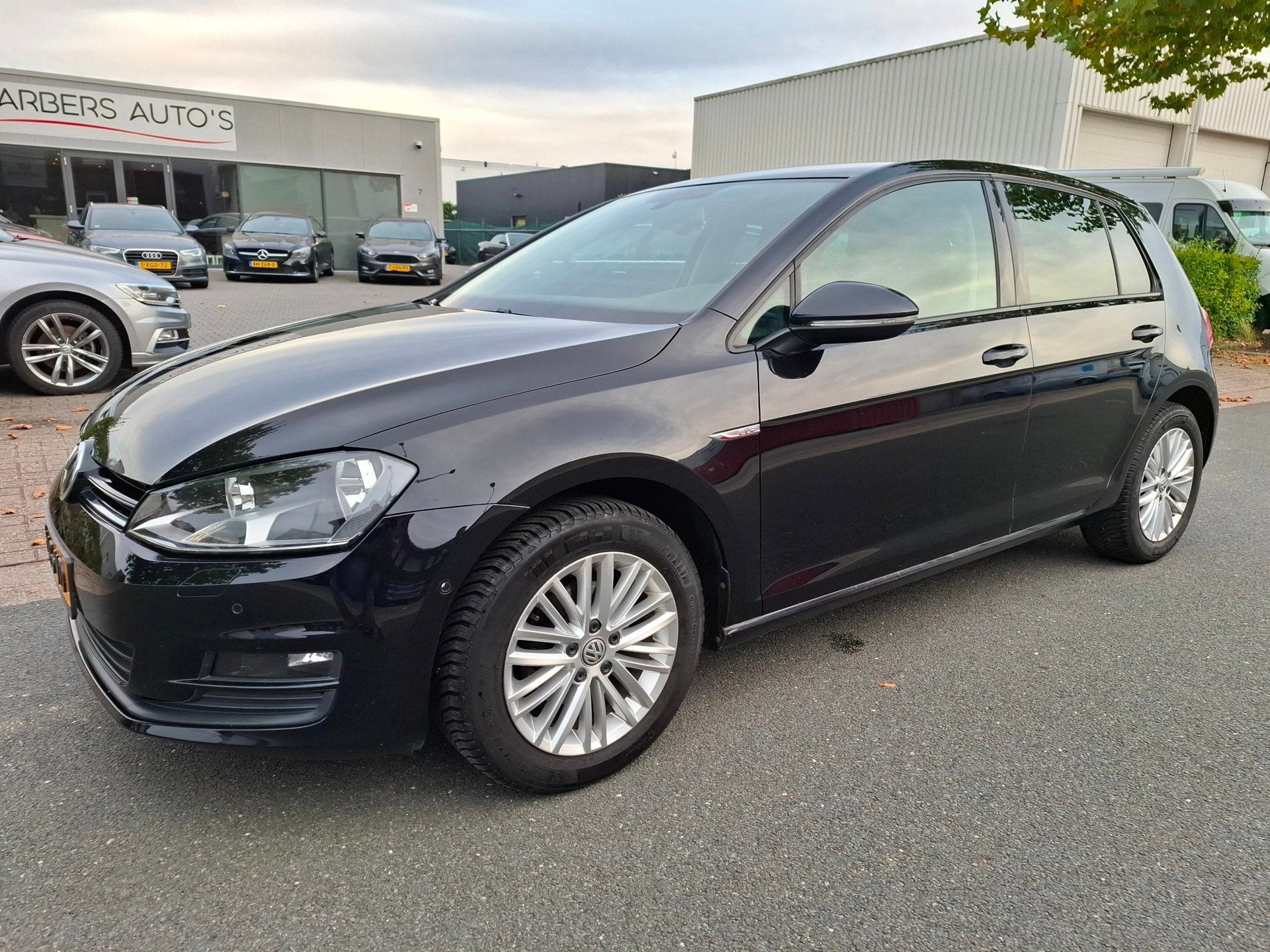 Volkswagen Golf 1.2 TSI CUP Edition 40 CLIMA/CRUISE/TREKHAAK, Voorwielaandrijving, Gebruikt, 4 cilinders, 610 kg
