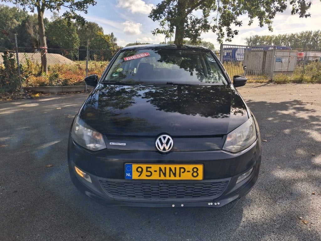 Foto 3 van Volkswagen Polo 1.2 TDI 75PK 5D Bluemotion 2010 Zwart