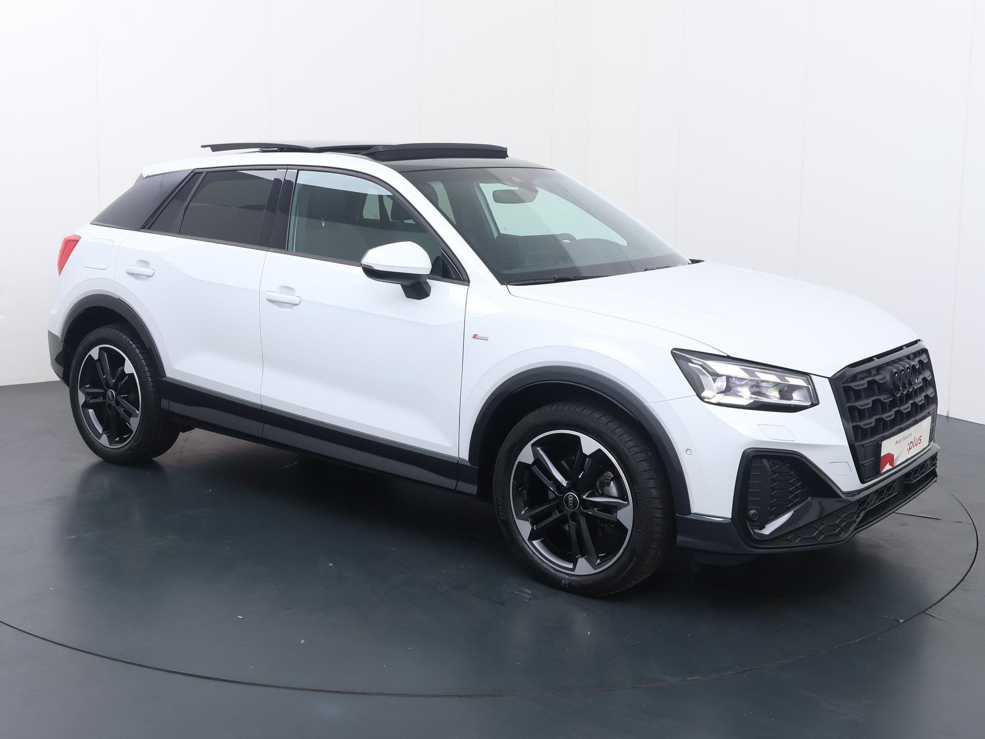 Audi Q2 35 TFSI S Edition | 150 PK | Automaat | Trekhaak | P, Auto's, Audi, 12 maanden, 4 cilinders, Leder en Stof, Wit
