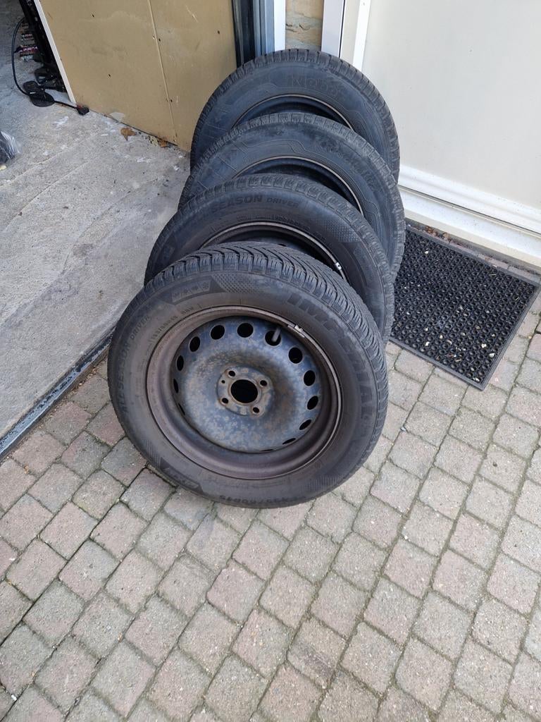 Banden 195/60R15 inclusief velgen., Auto-onderdelen, Ophalen, Gebruikt, 15 inch, Band(en)