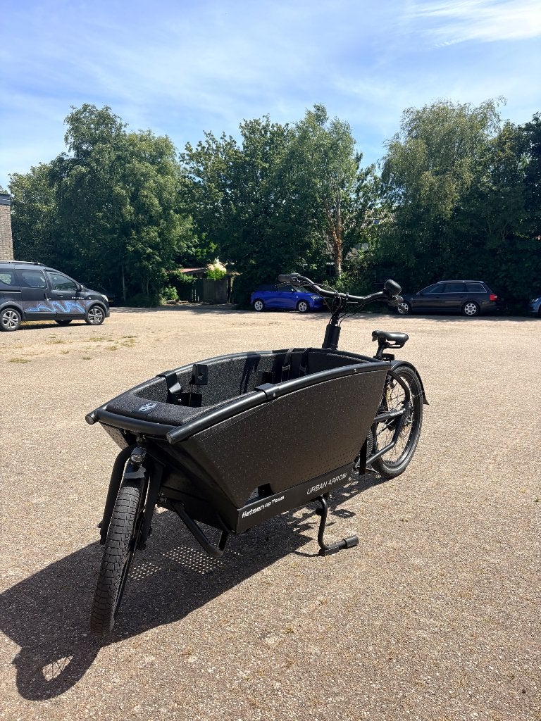 Urban Arrow Family cargo line uit 2022 slechts 3500 km., Ophalen, 3 kinderen, Elektrisch, Zo goed als nieuw