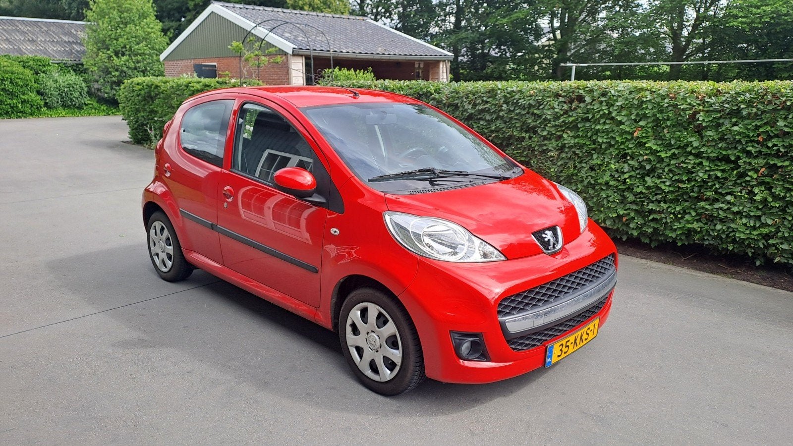 Peugeot 107 1.0 12V 5DR 2010 Rood 67552 KM, Voorwielaandrijving, 4 stoelen, 68 pk, Origineel Nederlands