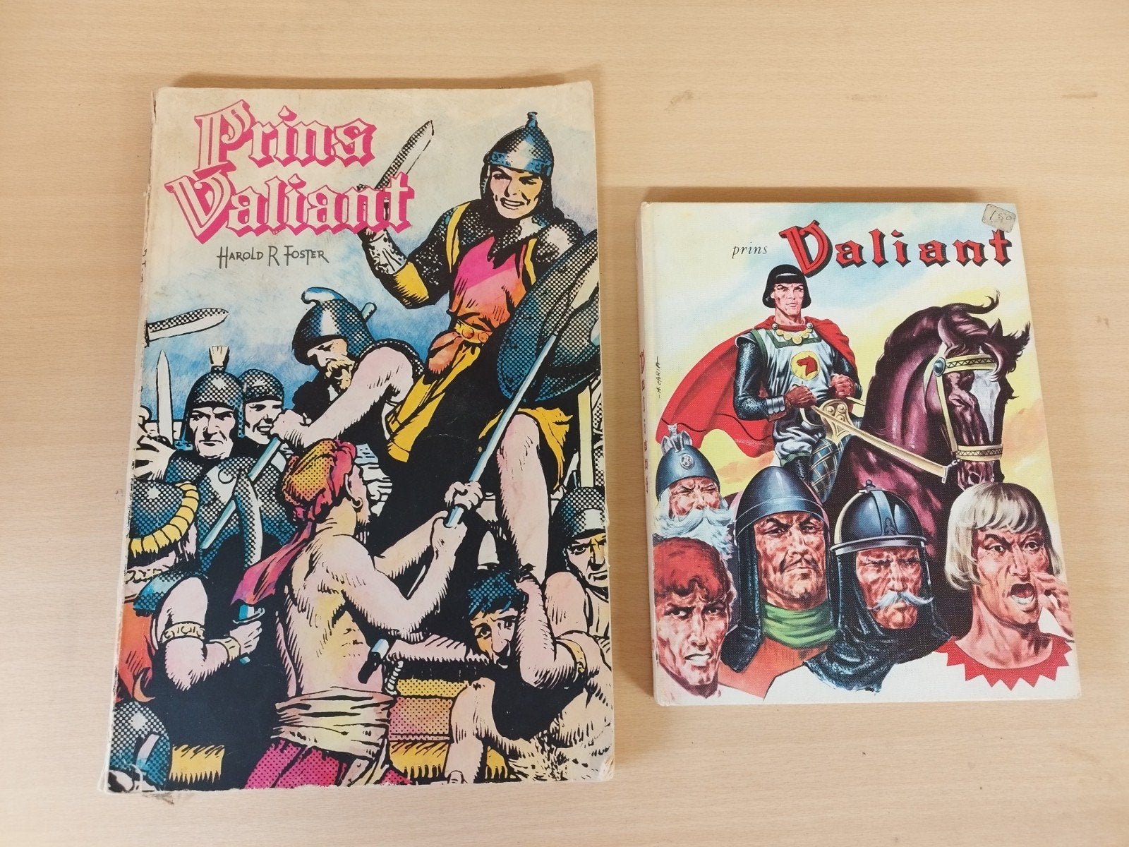 Twee Prins Vaillant boeken, Gelezen, Harold R. Foster, Europa, Ophalen of Verzenden