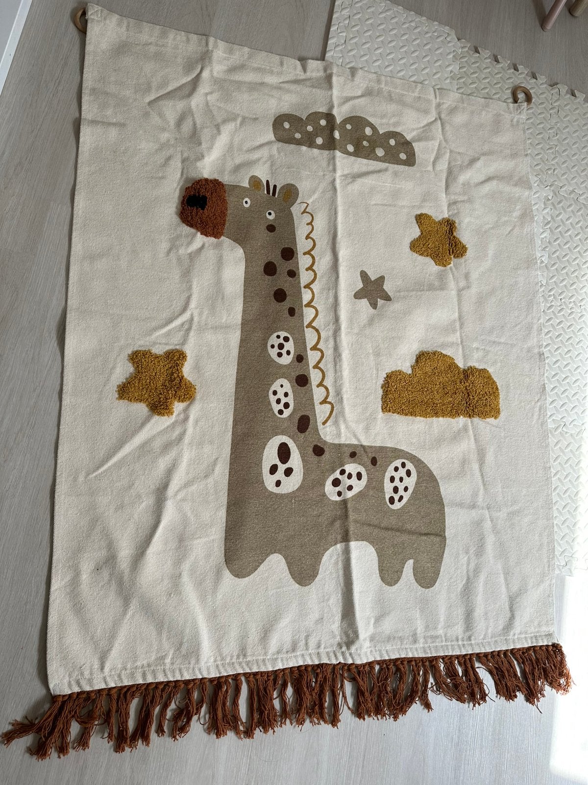 Wandkleed tapijt boho giraffe kinder kamer speel kleed, Ophalen of Verzenden, Zo goed als nieuw, Kleed of Kussen
