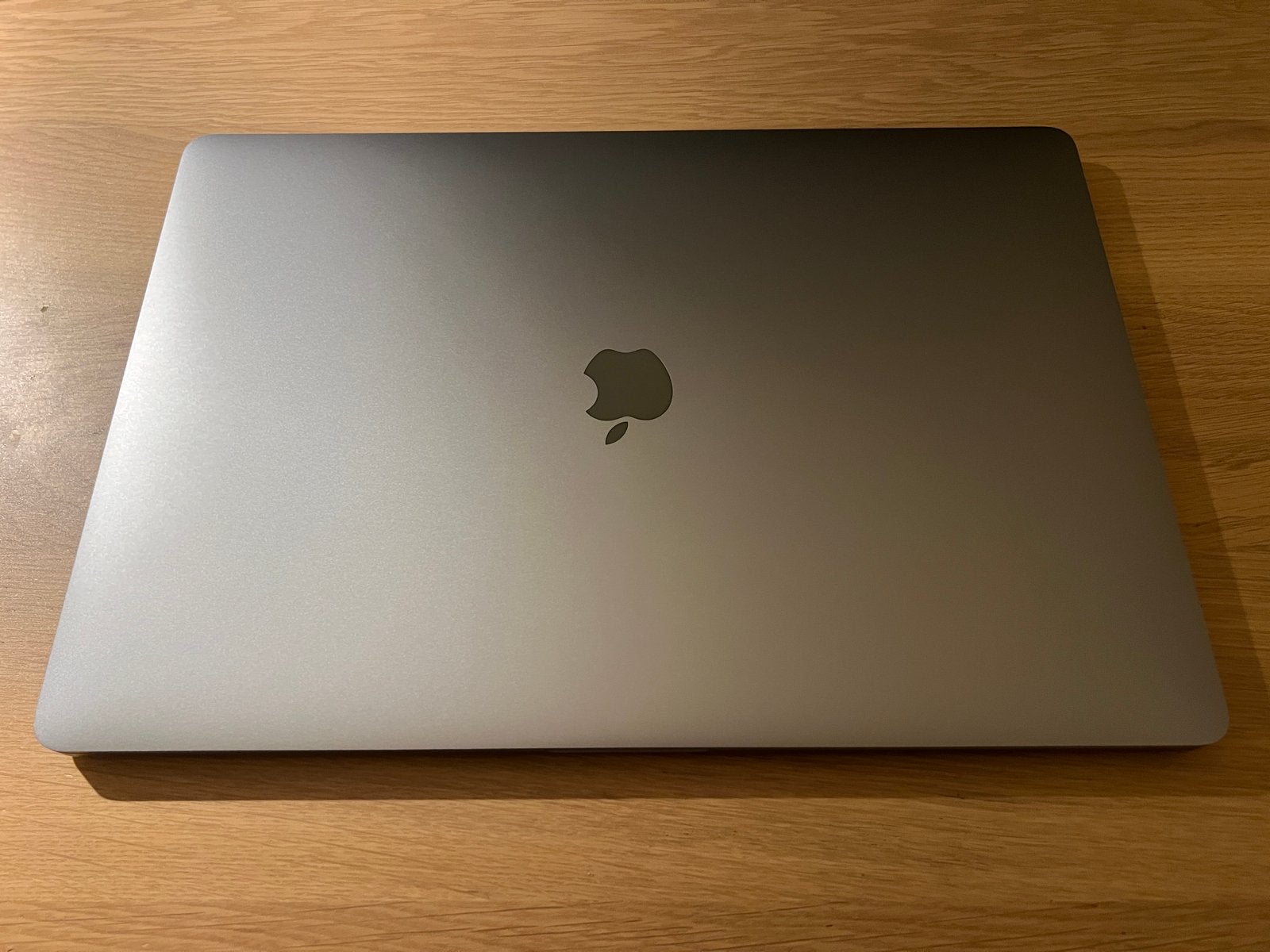 MacBook Pro 16-inch (2019) - 1 TB - Complete Set, 1 TB of meer, Gebruikt, 2 tot 3 Ghz, 16 inch