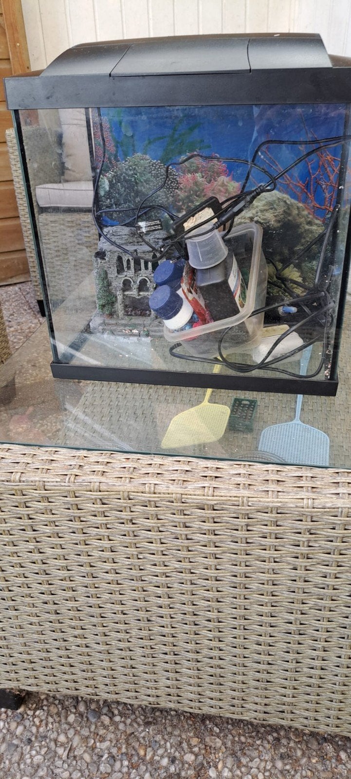 aquarium, Ophalen, Leeg aquarium