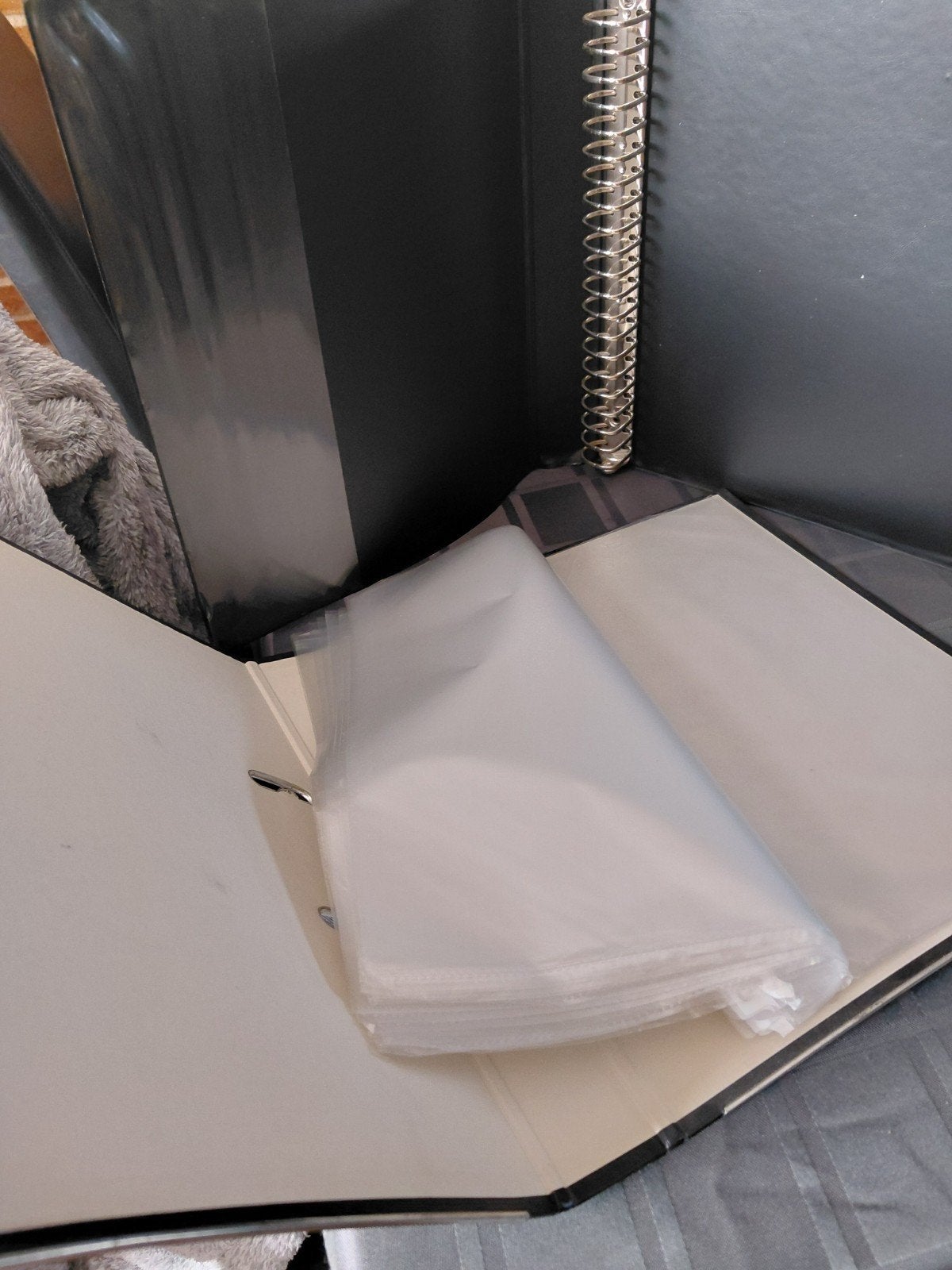 2 grote klappers 1met inhoud 1leeg samen 3euro, Ophalen of Verzenden