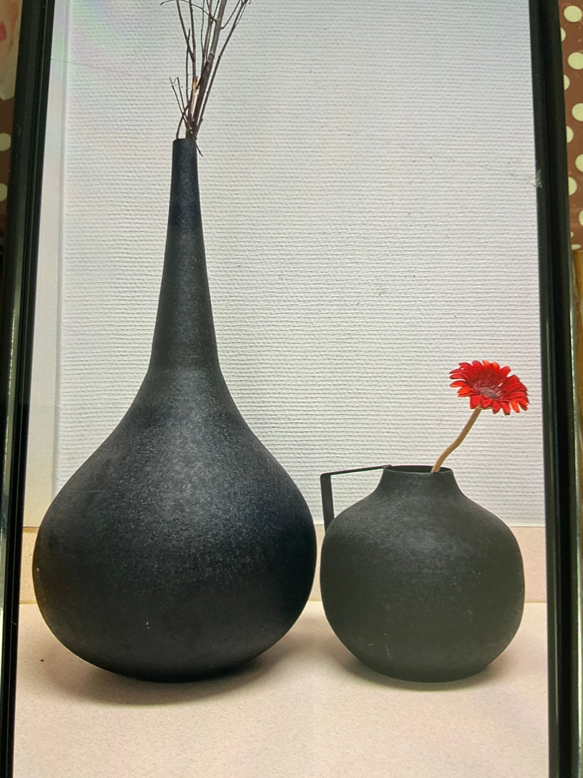 Zwart metalen vazen, Bob iron Drope vase 2 stuks, Ophalen, Zo goed als nieuw, Met handvat, Zwart