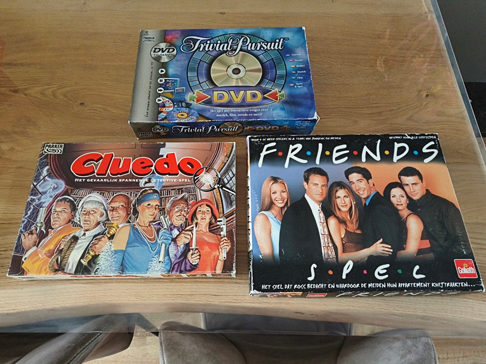 Bordspellen: Trivial Pursuit, Cluedo & Friends, Hobby en Vrije tijd, Drie of vier spelers, Ophalen of Verzenden, Gebruikt, Parker, Goliath