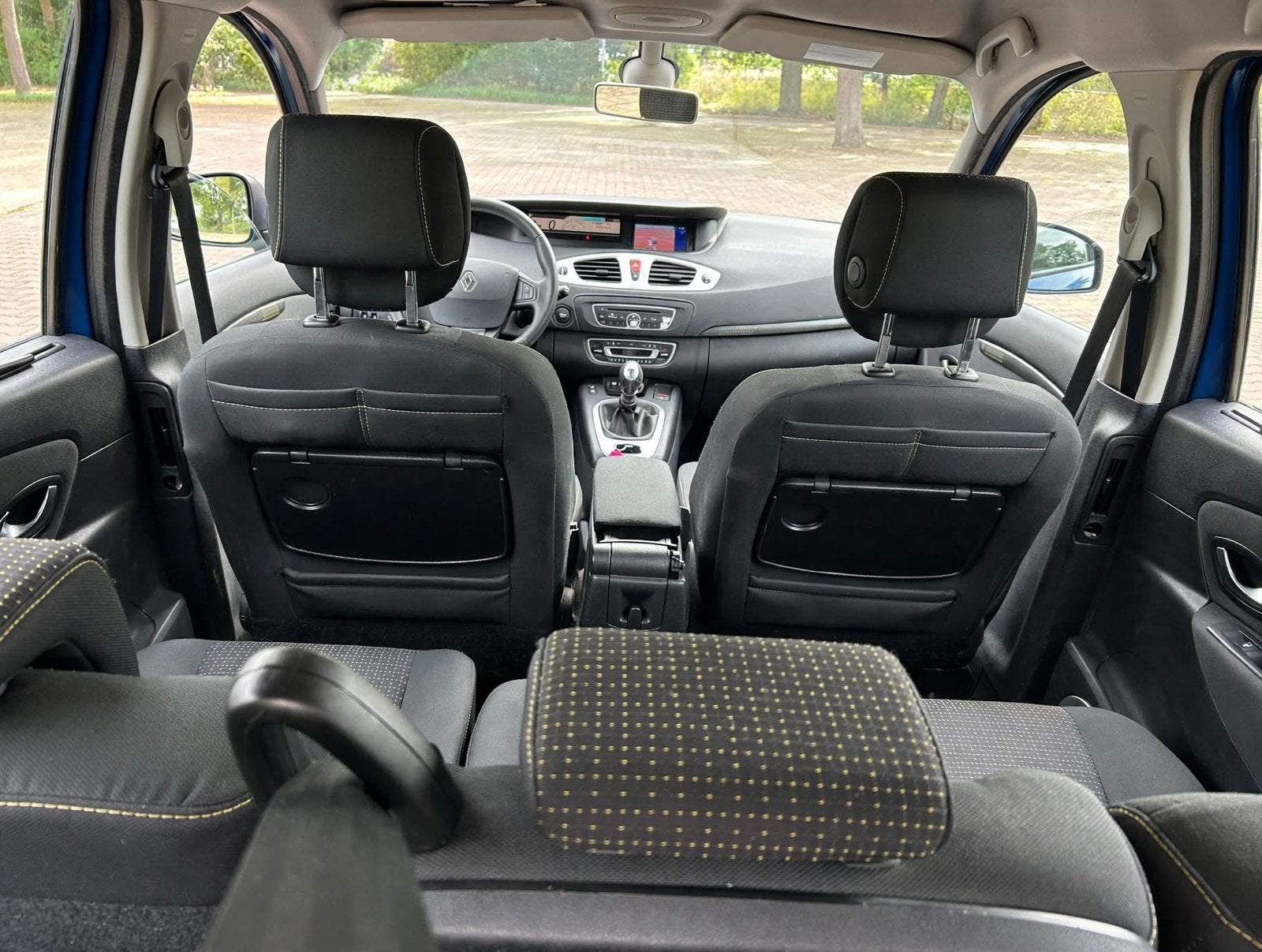 Foto 15 van Renault Grand Scenic 1.4 TCE 7P 2010 Blauw