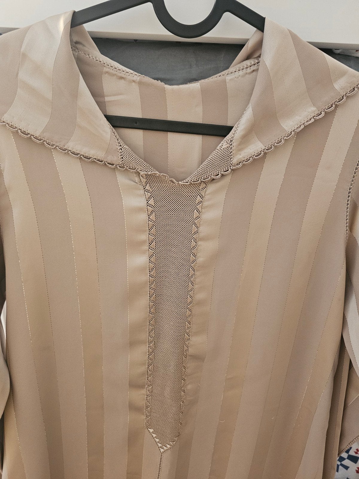 Mooie gestreepte Djellaba in beige tinten ,jellaba maroc, Maat 38/40 (M), Overige typen, Beige, Ophalen of Verzenden