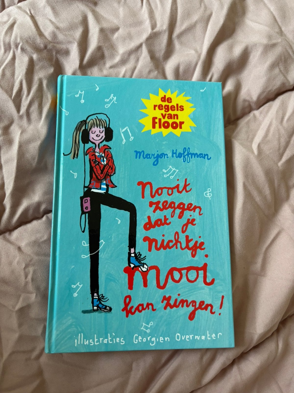 Nooit zeggen dat je nichtje mooi kan zingen!, Ophalen, Fictie algemeen, Zo goed als nieuw, Marjon Hoffman
