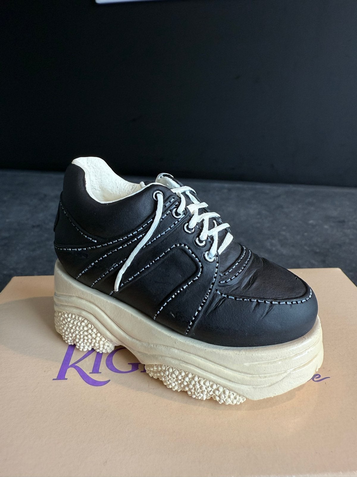 Just the right shoe decoratief sneakertje, Ophalen of Verzenden, Zo goed als nieuw