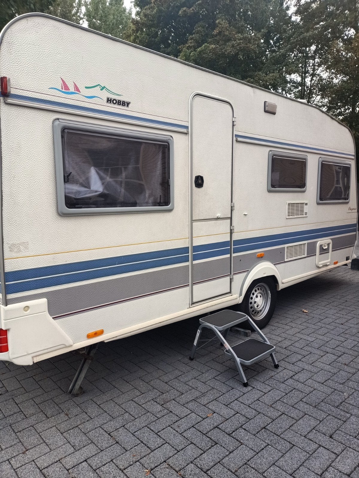 Hobby Elegance, Rondzit, Particulier, Tot en met 4, Kachel