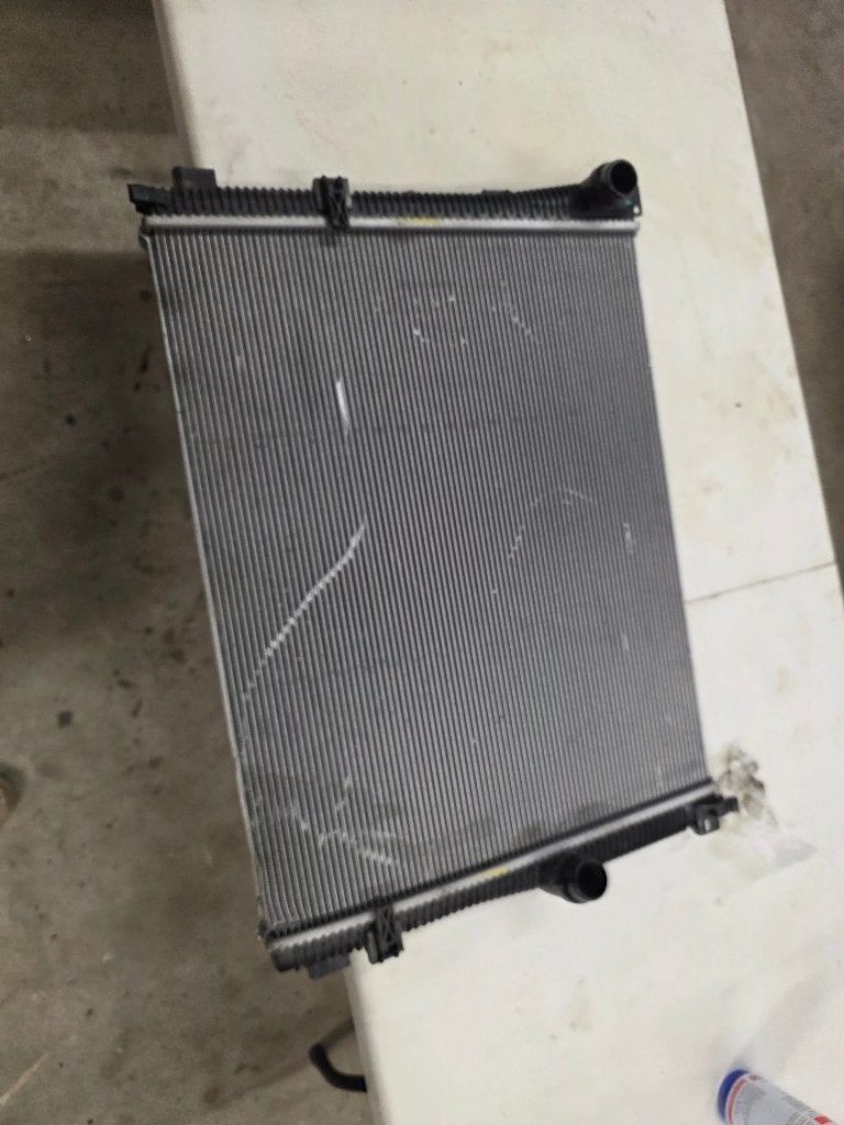 Radiateur BMW 3 serie G20/21 17115A30678, Ophalen, Gebruikt, BMW