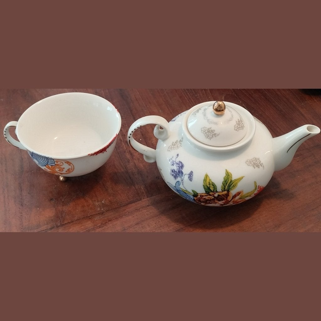 Tea for one, Tussen Kunst en Kitsch, collectors item!, Nieuw, Ophalen of Verzenden, Overige stijlen, Kop(pen) en/of Schotel(s)