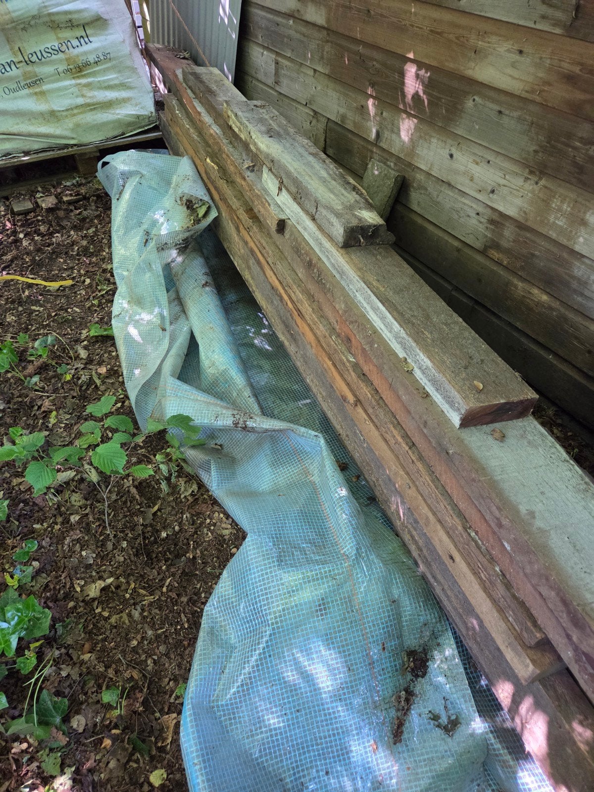 Gebruikte Meranti/Merbau Balken - Diverse Maten, Ophalen, Gebruikt, 25 tot 50 mm, 300 cm of meer
