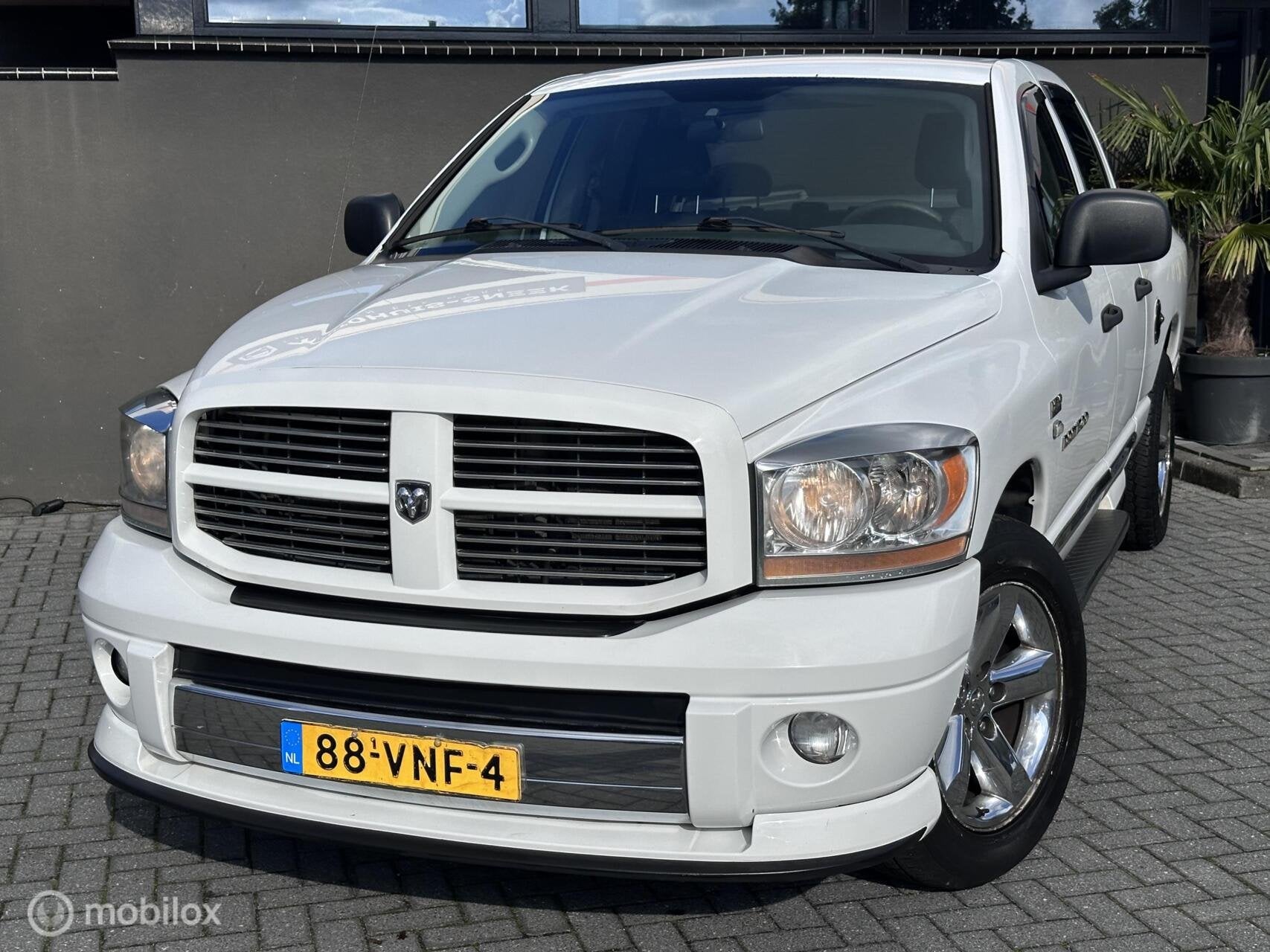 Dodge Ram 1500 | 3.500 kg Trekgewicht | Leder | 20” LMV |, Gebruikt, 8 cilinders, 5654 cc, Leder