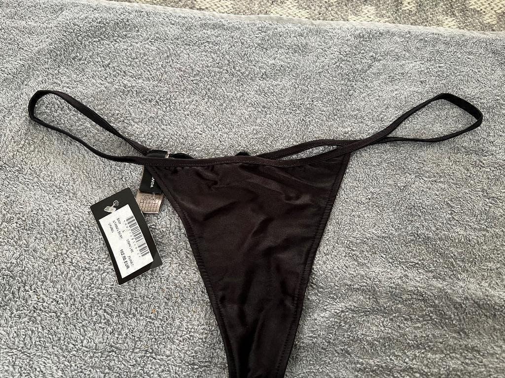 Andres Sarda string maat L kleur zwart, Kleding | Dames, Andres Sarda, Ophalen, Zwart, String