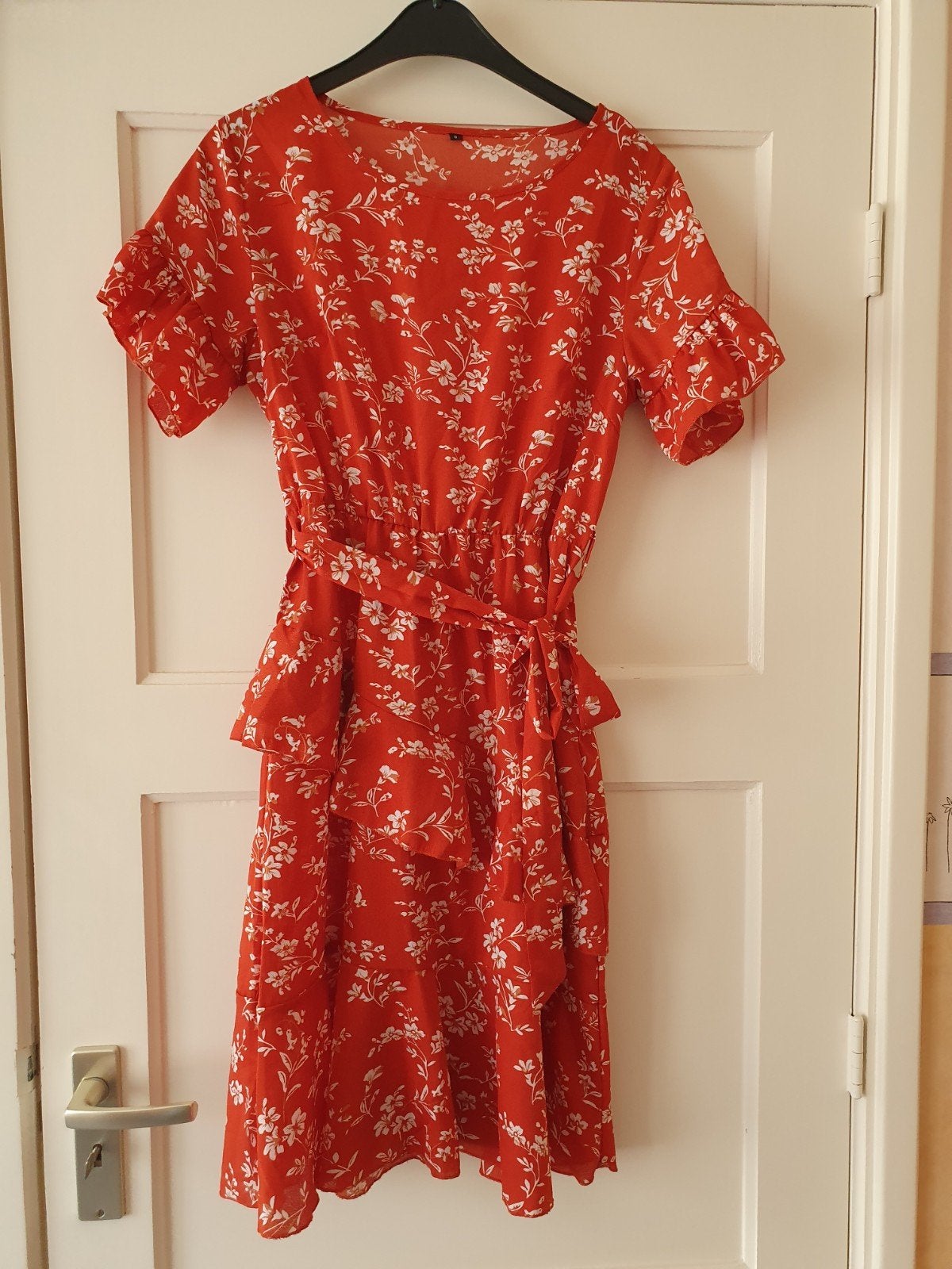 SHEIN jurkje MAAT S Z.G.A.N. oranje met bloemenprint, Maat 38/40 (M), Oranje, Ophalen of Verzenden, Zo goed als nieuw