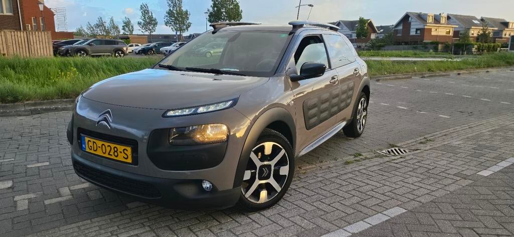 Citroën C4 Cactus 1.2 E-vti 82 Etg5 Airdream 2015 Bruin, Auto's, Citroën, Stof, 725 kg, 31 €/maand, Bruin