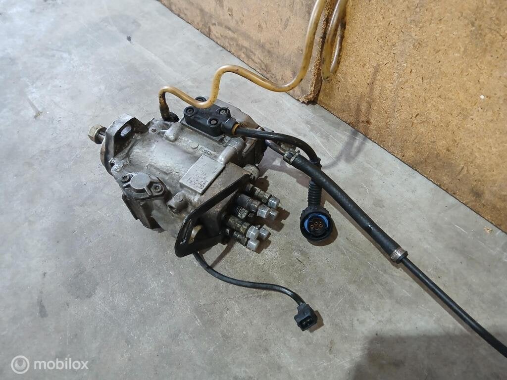 Brandstofpomp Range Rover P38 2.5 Diesel Pomp Hogedruk, Land Rover, Ophalen of Verzenden
