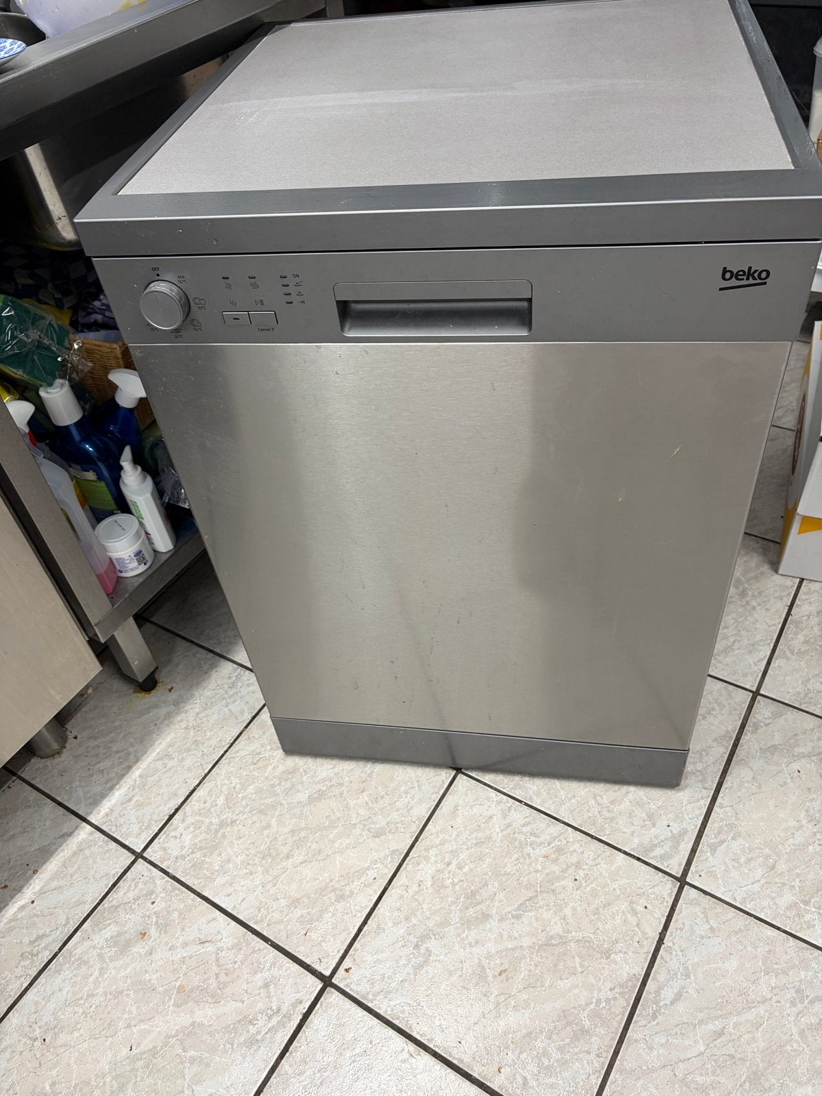Beko Vaatwasser - Vrijstaand en Compact, Witgoed en Apparatuur, Vaatwasmachines, Ophalen, Gebruikt, 60 cm of meer, 85 tot 90 cm