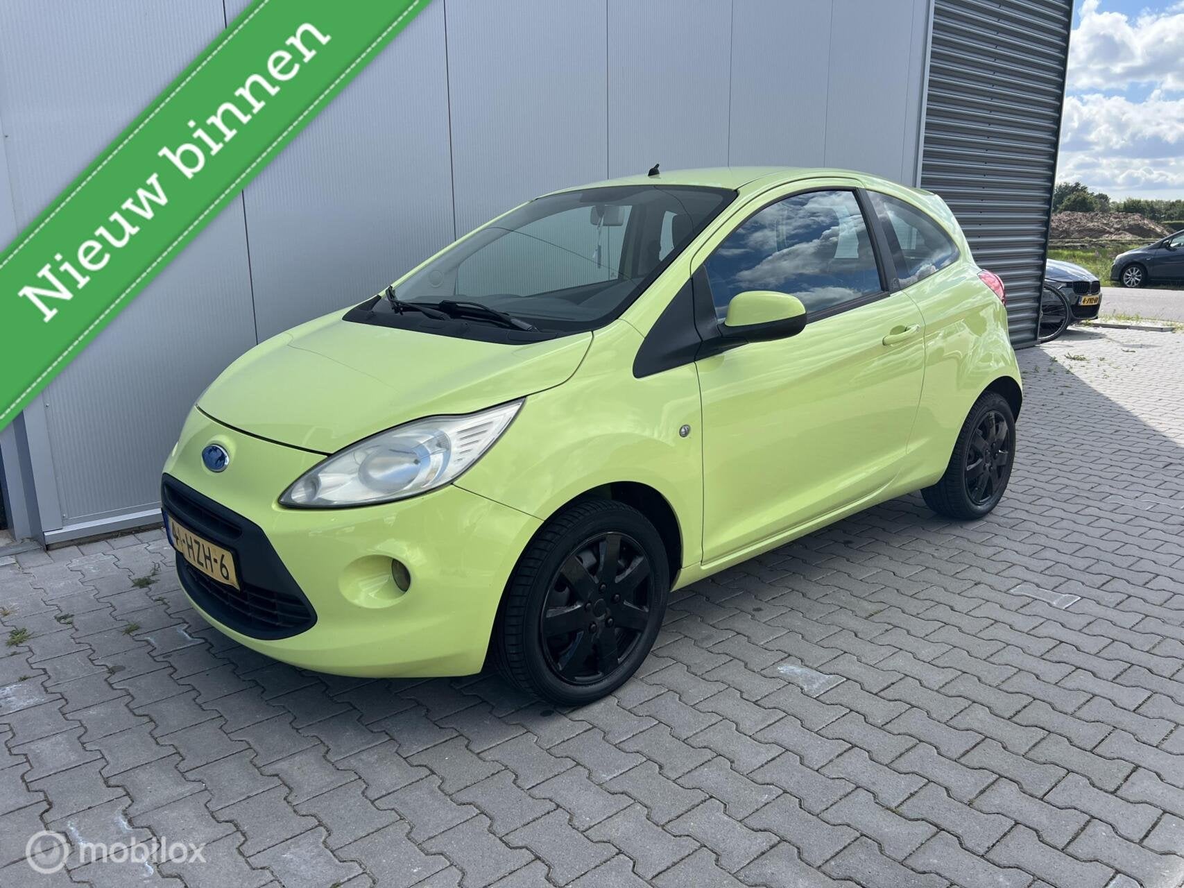 Ford Ka 1.2 Titanium, Voorwielaandrijving, Gebruikt, 1242 cc, 4 cilinders