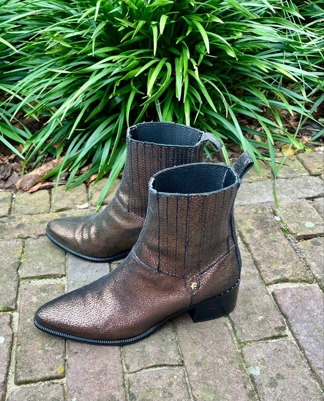 Floris van Bommel enkellaarsjes brons maat 37.5, Kleding | Dames, Ophalen of Verzenden, Zo goed als nieuw, Overige kleuren, Lage of Enkellaarzen