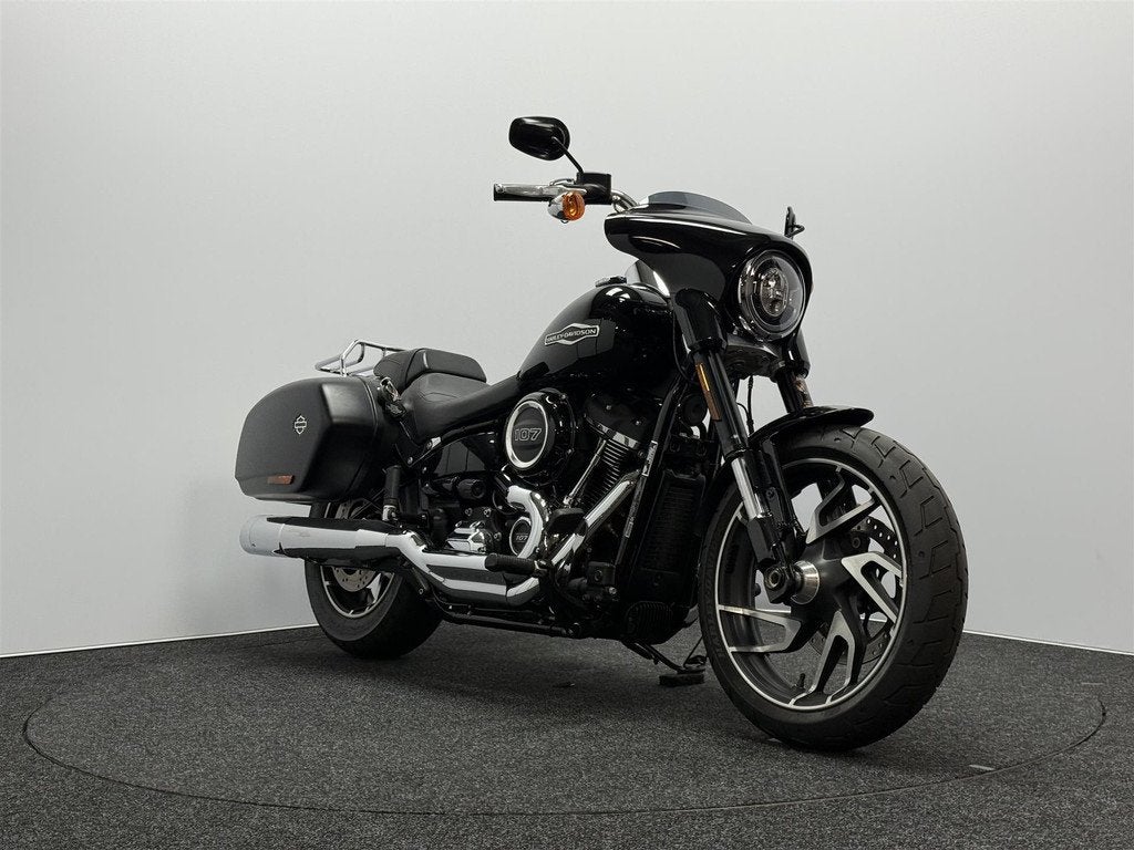 Harley-Davidson Sport Glide 107 FLSB, Motoren, Motoren | Harley-Davidson, 1745 cc, Chopper, Bedrijf, Meer dan 35 kW