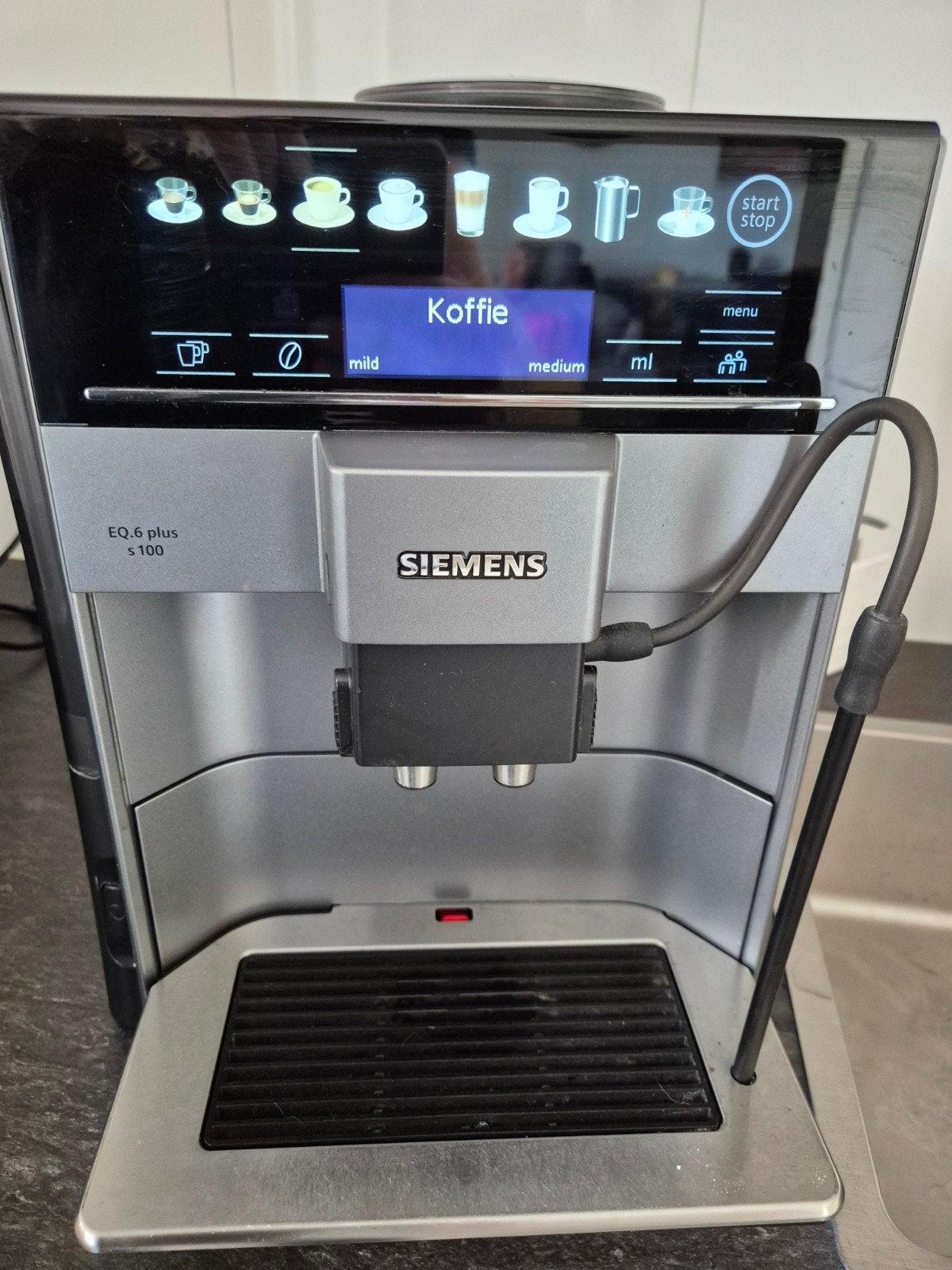 Siemens EQ.6 plus s100 volautomatische koffiemachine, Witgoed en Apparatuur, Koffiezetapparaten, Ophalen, Gebruikt, 10 kopjes of meer