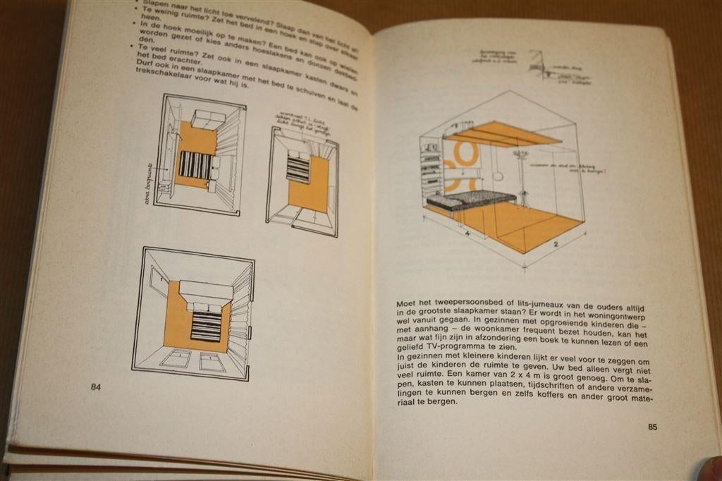 Spelen met woonruimte. Interieur. Muilwijk, Bastin., Ophalen of Verzenden, Gelezen, Interieur en Design