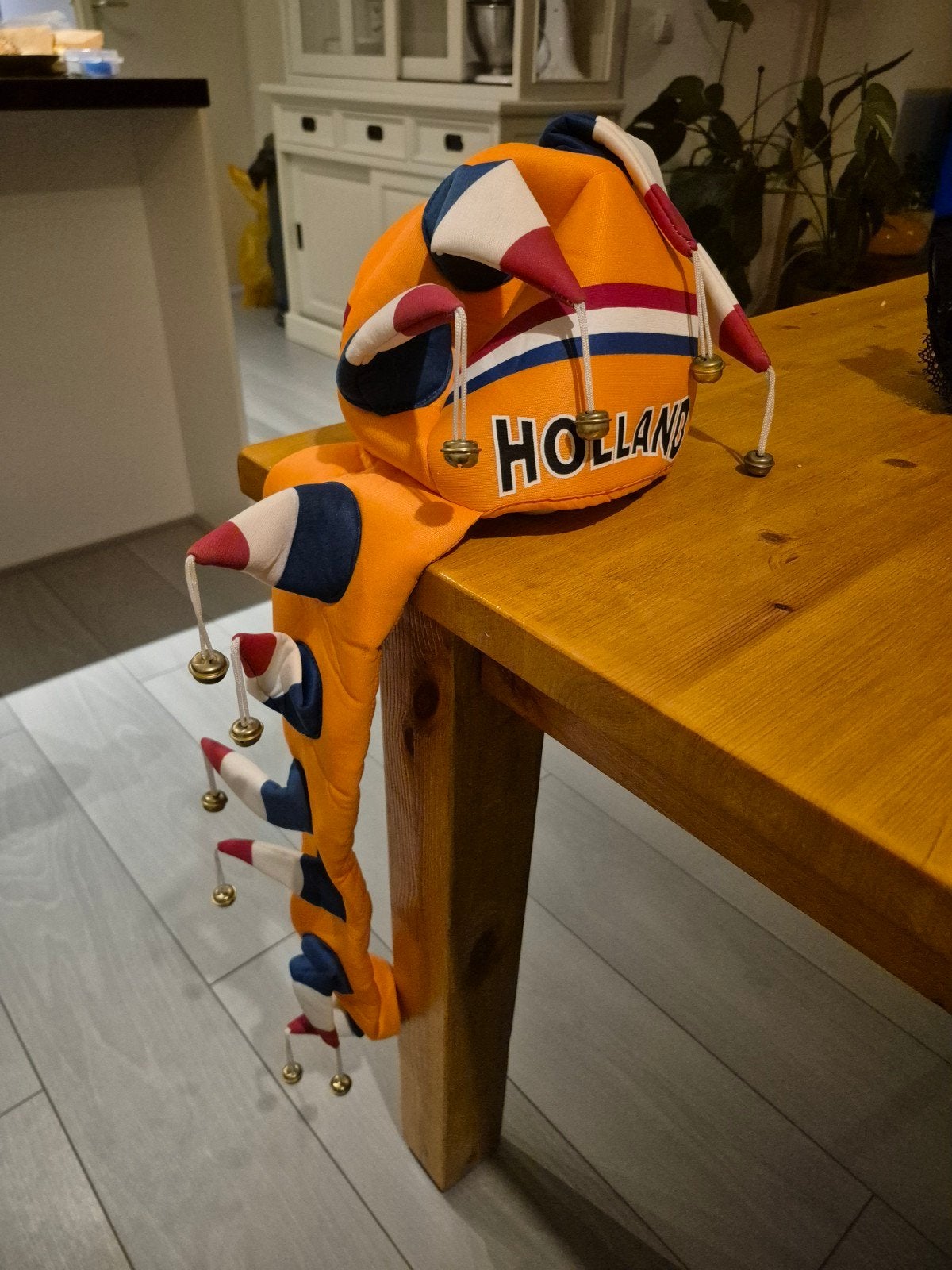 Oranje Holland Narrenkap met Belletjes - Feestmuts, Ophalen, Zo goed als nieuw, Hoed of Pruik, Oranje of Koningsdag