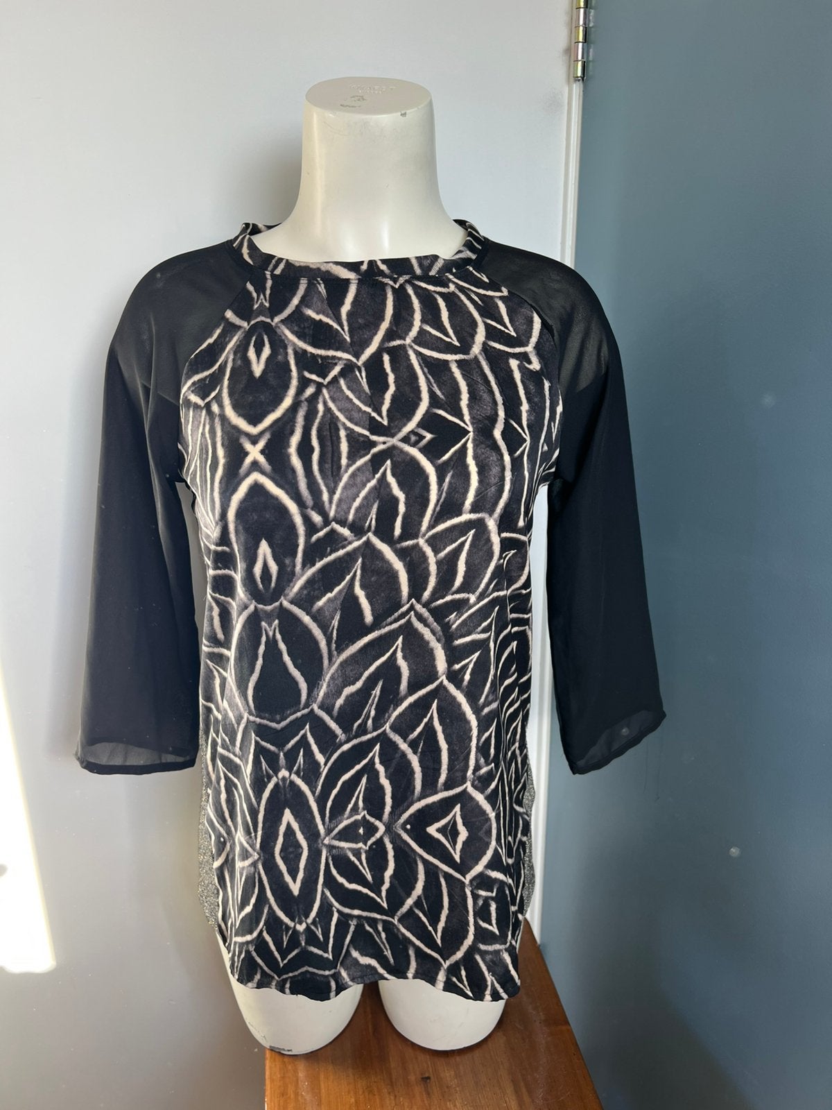 Signe nature 36 top beige zwart print, Zwart, Ophalen of Verzenden, Zo goed als nieuw, Korte mouw