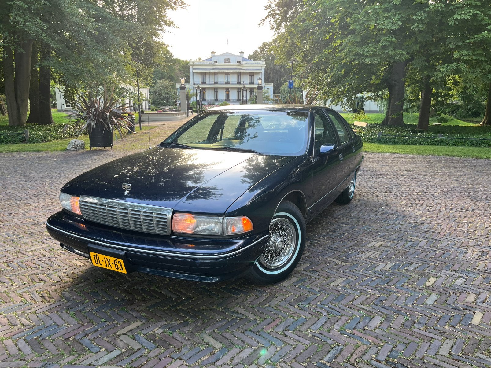 Chevrolet Caprice Classic 5.0 V8 TBi Automaat, Auto's, Oldtimers, Automaat, Chevrolet, Blauw, Bedrijf